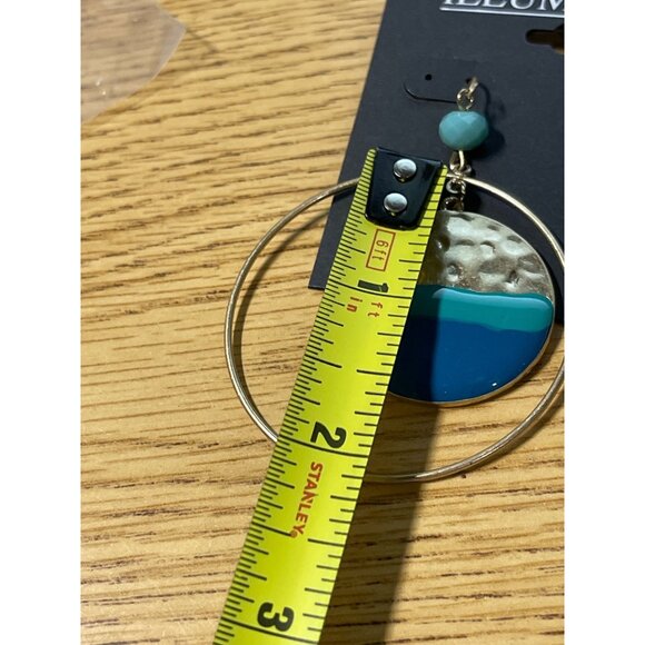 Dangle Hoop Earrings Gold Tone Hardware - Picture 4 of 5